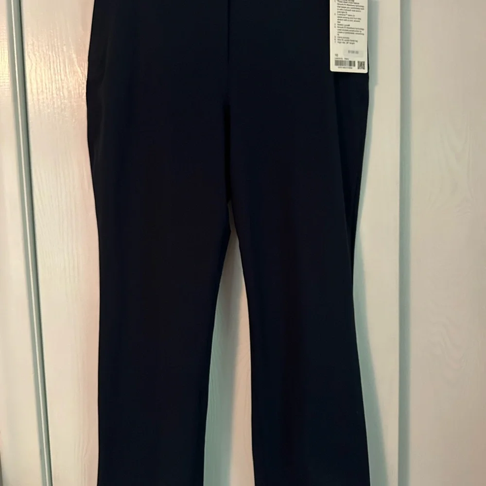 lululemon athletica smooth fit pull-on high-rise crop pants navy blue - Picture 3 of 9